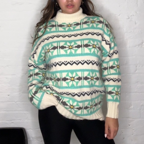 American Eagle Blue Cream Oversized Fairisle Mock Neck Sweater - size S - Picture 3 of 15